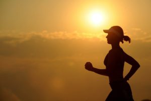 Ganancias de masa muscular y fuerza en mujeres Running 573762 1920 300x200