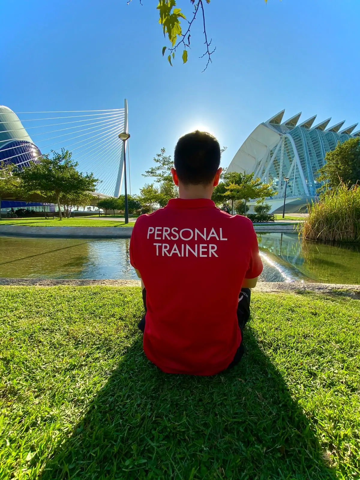 Sergio Dolz, personal trainer en el entorno de la Ciudad de las Artes de Valencia